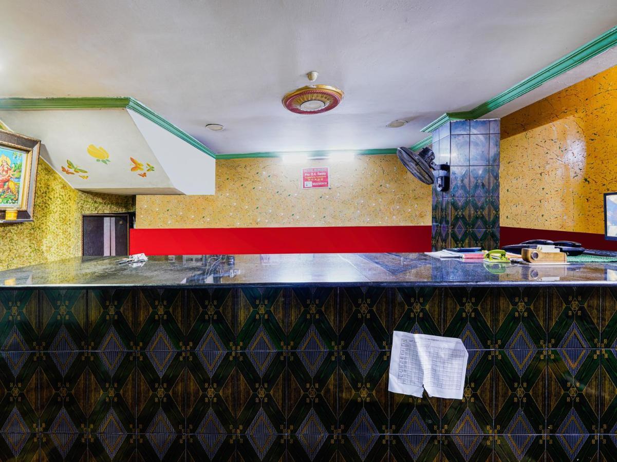 Spot On Hotel Supriya Vijayawāda Екстериор снимка