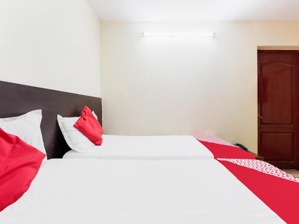Spot On Hotel Supriya Vijayawāda Екстериор снимка