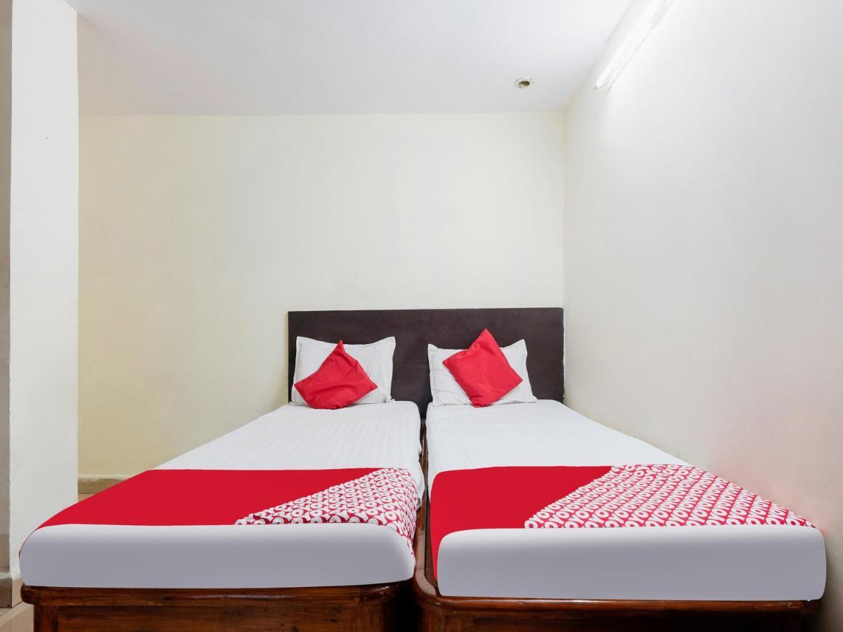Spot On Hotel Supriya Vijayawāda Екстериор снимка