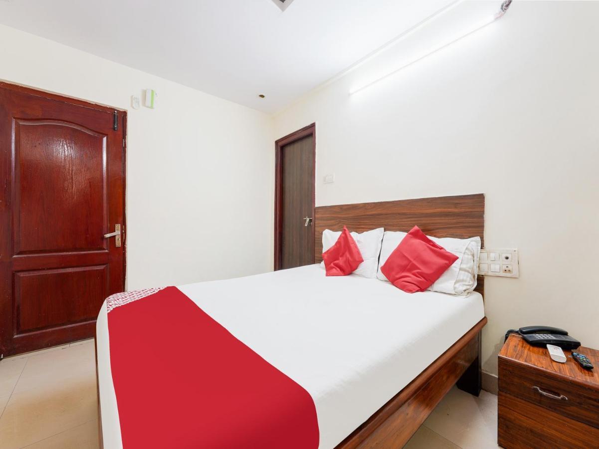 Spot On Hotel Supriya Vijayawāda Екстериор снимка