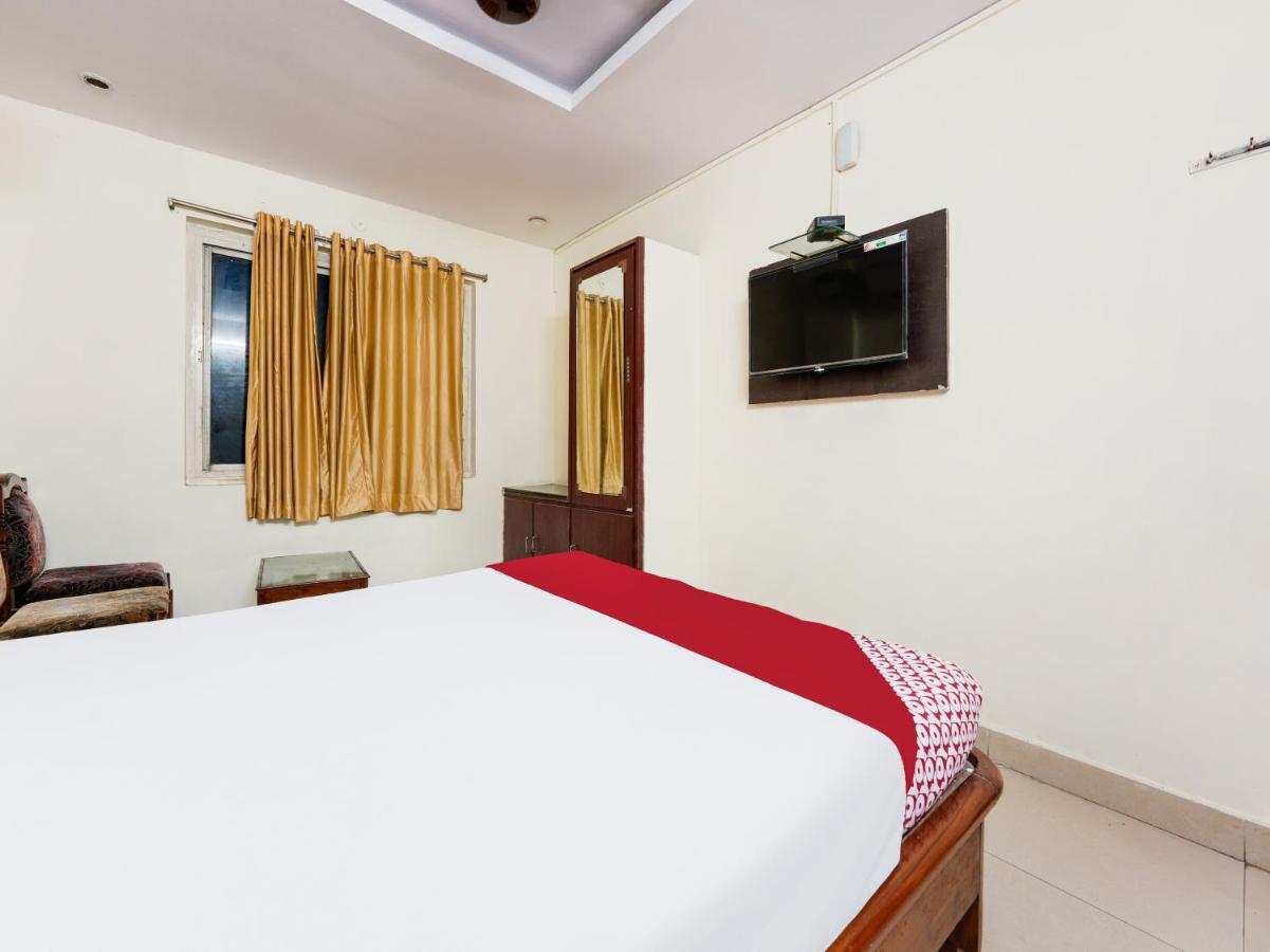 Spot On Hotel Supriya Vijayawāda Екстериор снимка