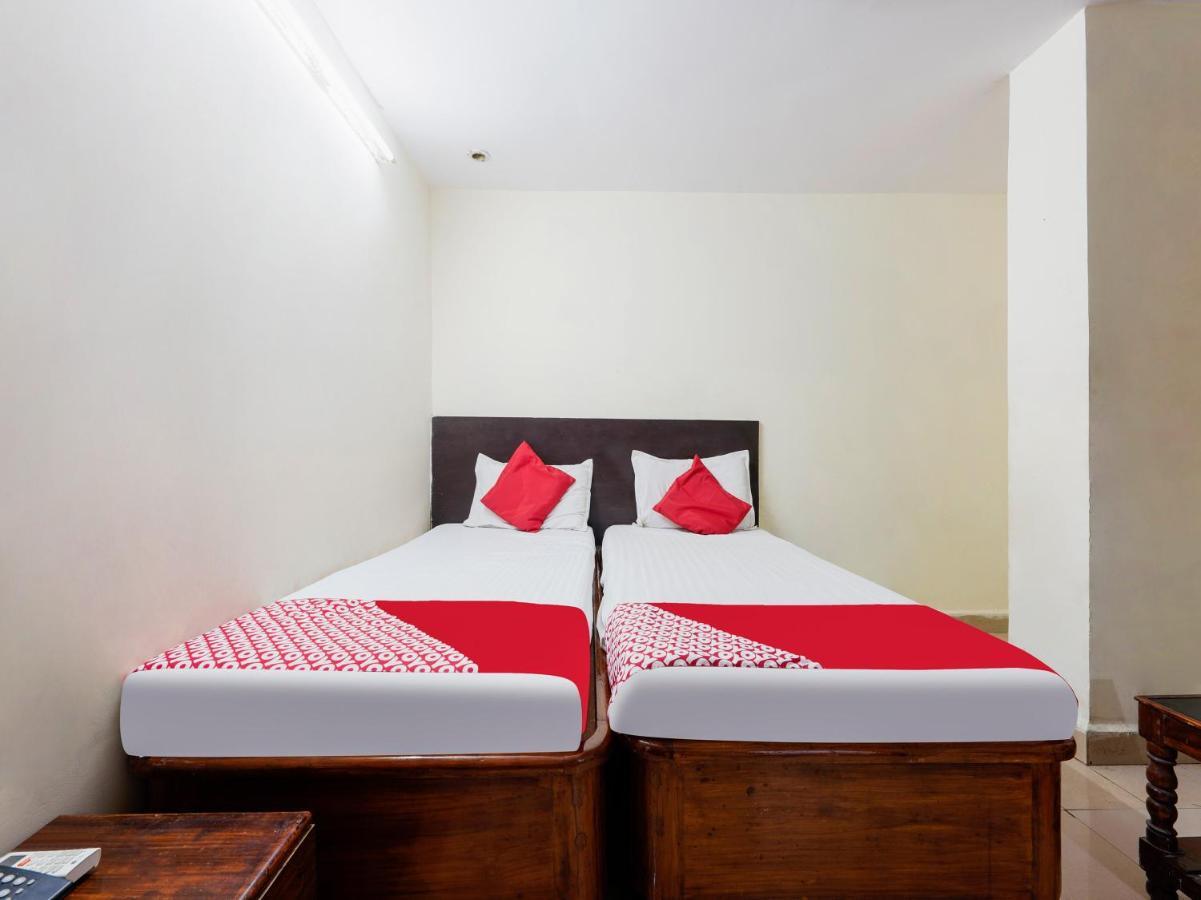 Spot On Hotel Supriya Vijayawāda Екстериор снимка